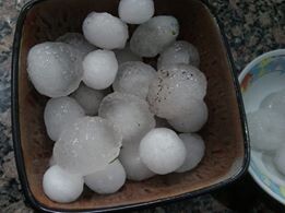 Impresionante caída de granizo en Santa Clara del Mar