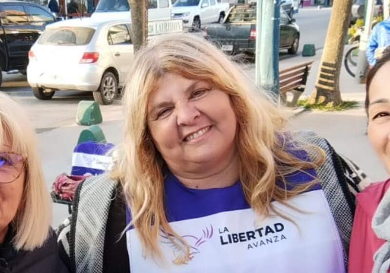 La concejal electa de La Libertad Avanza fue sumamente crítica al referirse al bloque de Unión por la Patria: “Hay gente que perdió la vida y se pagan OSDE”.