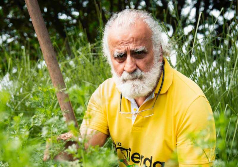 El reconocido "maestro de la salud del suelo", formador de agricultores en todo el mundo, llega a la localidad cabecera de Mar Chiquita.