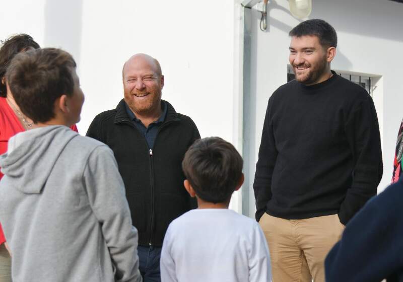 Bruno Bozzano, del Ministerio de Desarrollo de la Comunidad de Buenos Aires acompañó al intendente en una actividad para controlar el Servicio de Alimento Escolar