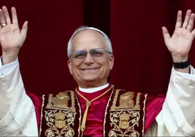 Con extensa trayectoria en Perú, tiene 69 años y es el primer papa estadounidense y el primero agustino. Fue nombrado cardenal por el propio Francisco en 2023.