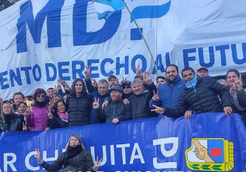 Dirigentes participaron en Plaza de Mayo del acto contra la "proscripción", junto al gobernador Axel Kicillof y referentes del peronismo.
