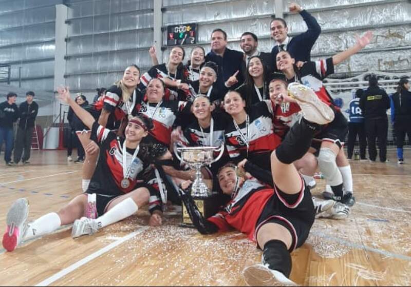 El equipo mendocino venció 2 a 1 a Colombo de Brasil en la final disputada este viernes en el Polideportivo de Santa Clara.