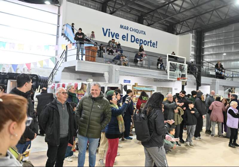 Hasta el domingo, el Polideportivo con espectáculos, feria de emprendedores y bingo familiar.