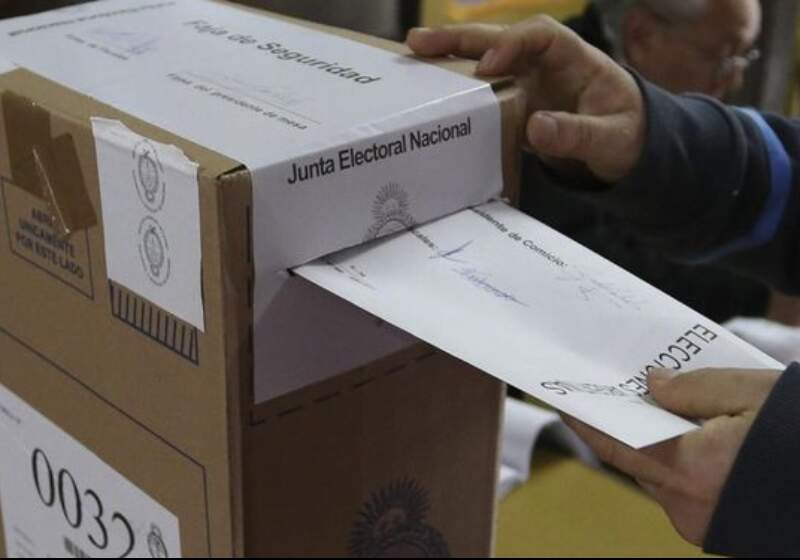 La jornada inició con normalidad en el distrito. Se eligen siete concejales para el período 2025–2029 y cinco senadores provinciales por la Quinta Sección.