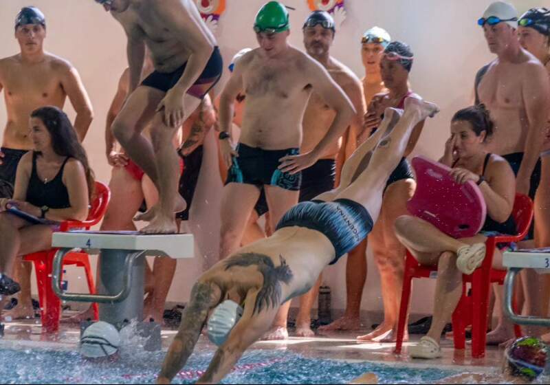 Más de 120 nadadores participaron de “La Posta Americana” en Santa Clara