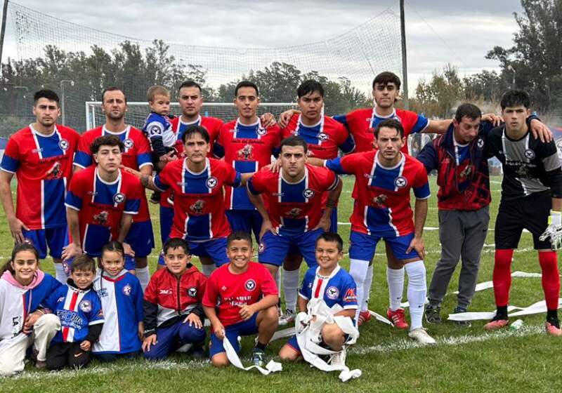 Defensores goleó y volvió a ser escolta