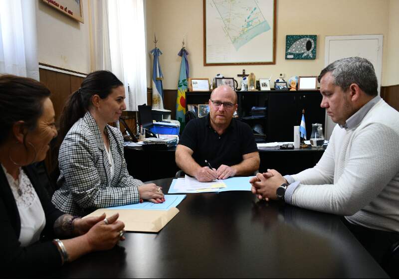 El convenio con el Ministerio de Seguridad bonaerense refuerza la protección de víctimas de violencia de género.