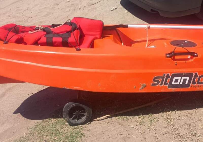 Defensa Civil rescató a un kayakista en Camet Norte