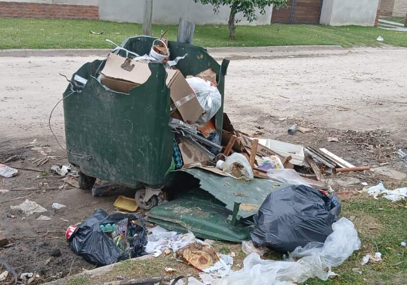 La Delegación Santa Clara denunció daños en contenedores de basura