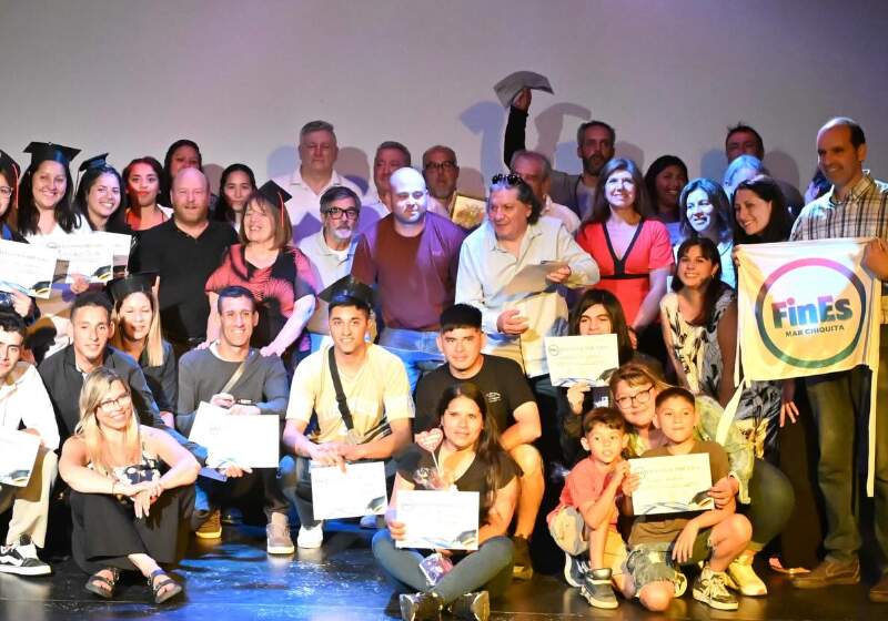 Cincuenta egresados recibieron certificados del Plan FinEs 2025