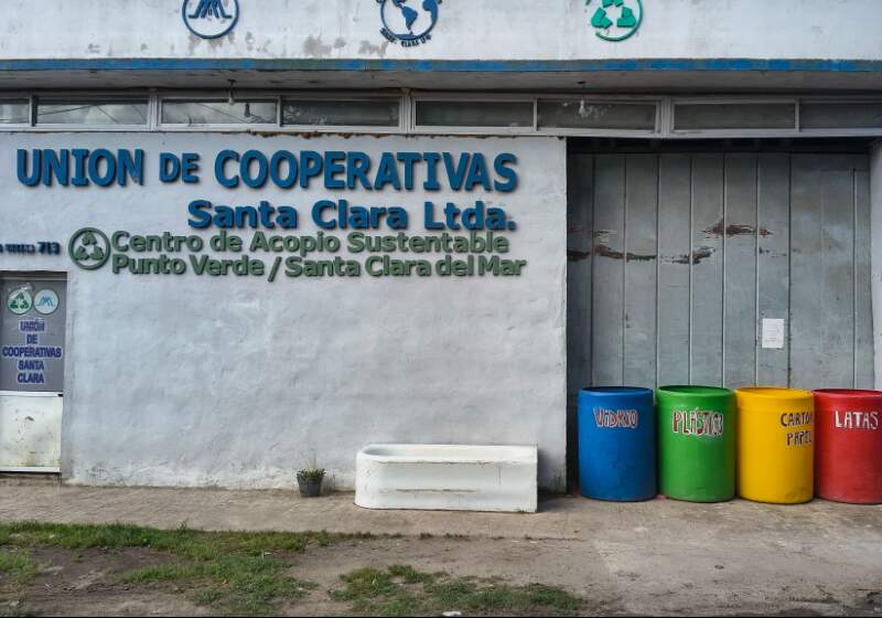 La Unión de Cooperativas informó del funcionamiento del Centro de Acopio Sustentable y el retiro de residuos de gran volumen en la ciudad.