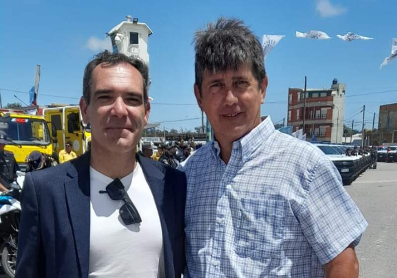 El intendente de General Pueyrredón dejó el palco tras las críticas del gobernador bonaerense a dirigentes del PRO.