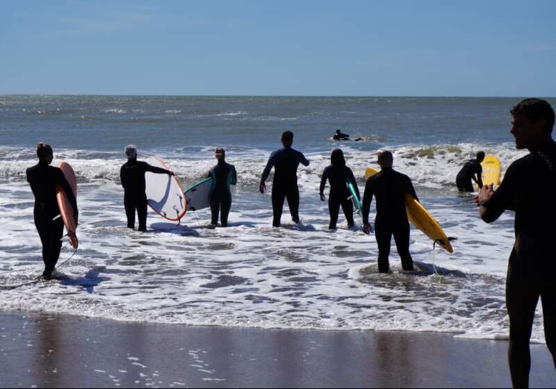 Una propuesta que combina deporte, inclusión y pertenencia, con el mar como espacio de encuentro. 