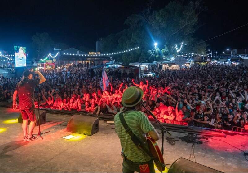 Este lunes da inicio con la Noche de Murgas. Los Abuelos, Nonpalidece, Javier Calamaro, Mancha de Rolando, Antho Mattei, Los Totora y Antonio Ríos, los artistas de cada noche.