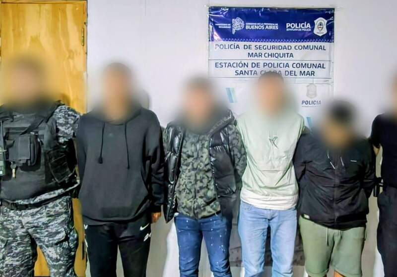 Sin papeles del auto y con ganzúas