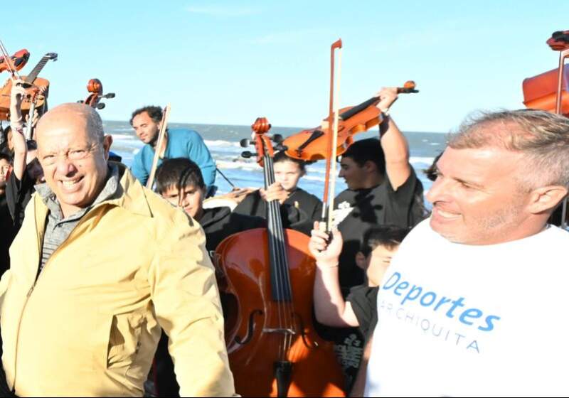 El senador provincial defendió a Germán Montes y Sebastian Rioja. El primero, distanciado de la gestión y el segundo apuntado por la duplicación gastos del presupuesto.