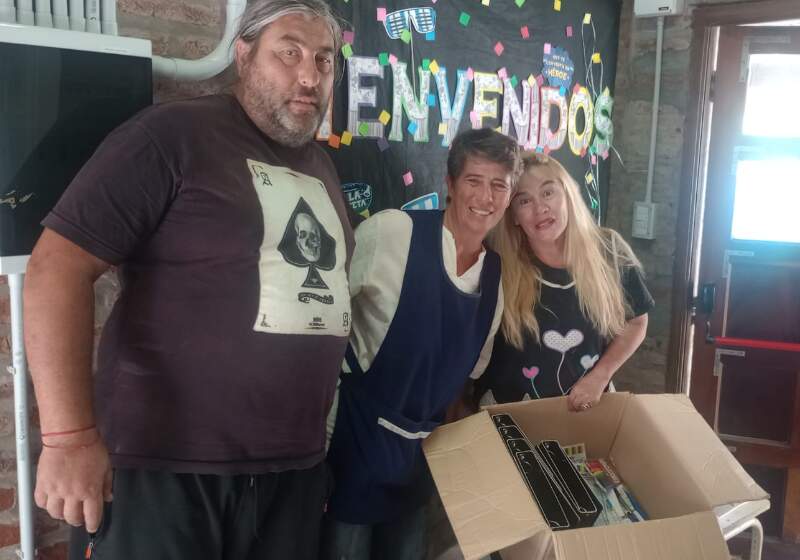 El sindicato de municipales entregó útiles a la Escuela Especial 503