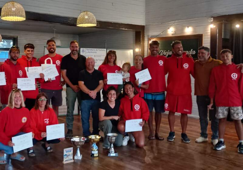 En un encuentro en Santa Clara, autoridades locales y provinciales valoraron los logros obtenidos por los equipos durante los torneos disputados en 2026.