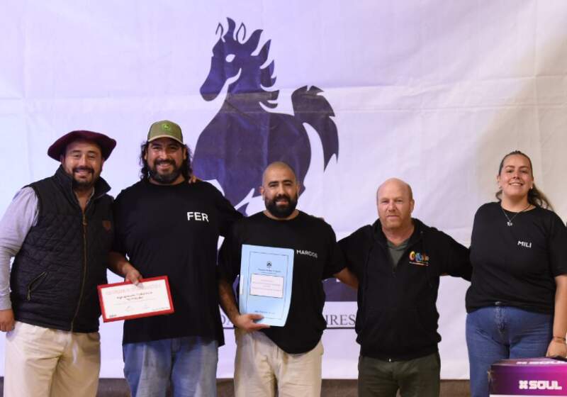 El evento organizado por la Agrupación El Potrillo reunió delegaciones de la provincia y el país en una nueva edición del tradicional concurso folklórico.