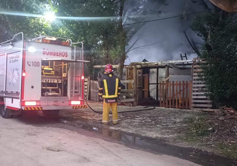 Una familia perdió todo tras un incendio en Santa Clara