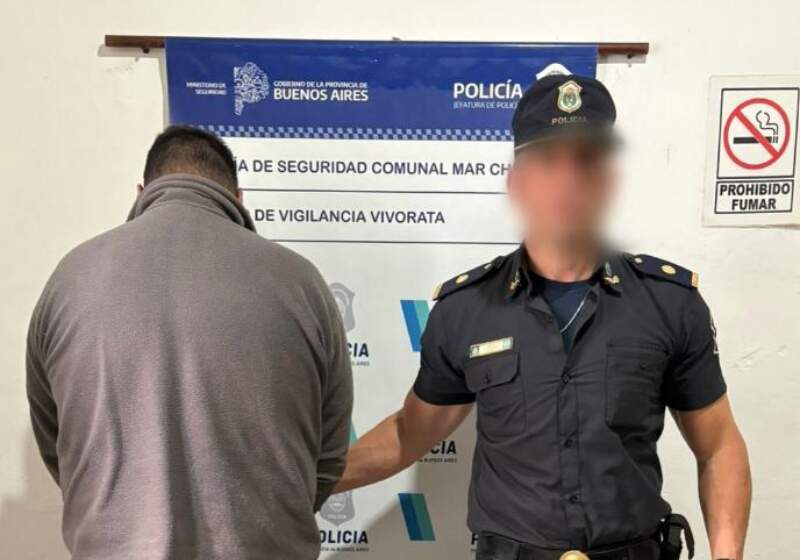 La Policía Comunal secuestró una carabina calibre .22 y una moto sin papeles durante un operativo realizado este lunes en Belgrano y Los Naranjos.