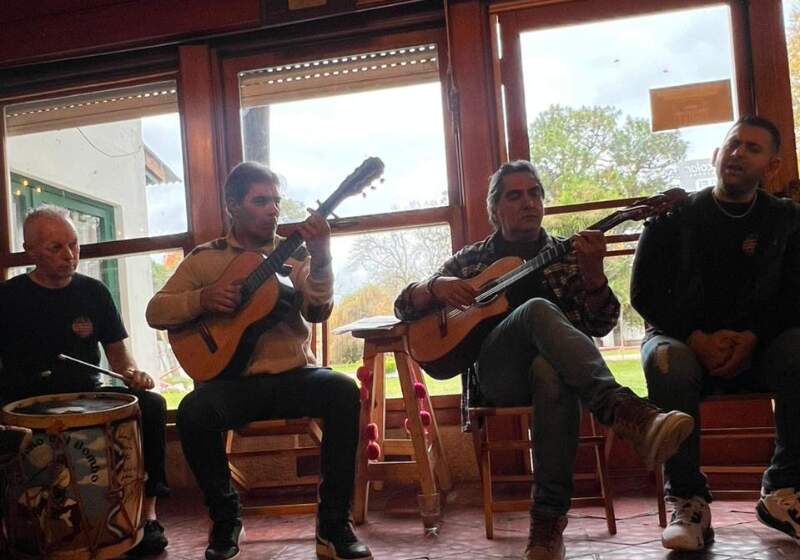 Kike Teruel presenta una guitarreada en La Nochera