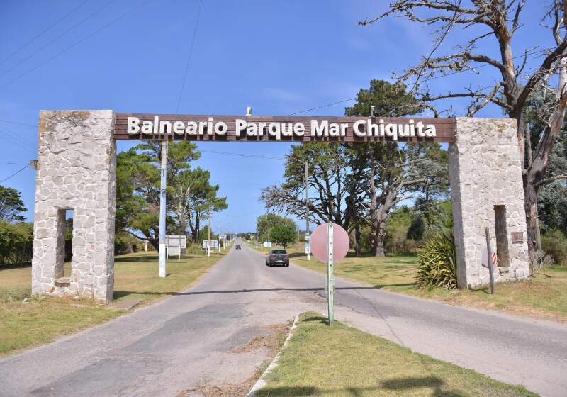Fundada el 16 de junio de 1939 y situada en el kilómetro 483 de la Ruta 11, tiene la Albufera, ecosistema único en el país.