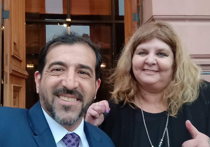 Impulsada por Patricia Heltner y Cristián León para "garantizar accesibilidad y publicidad de las sesiones".