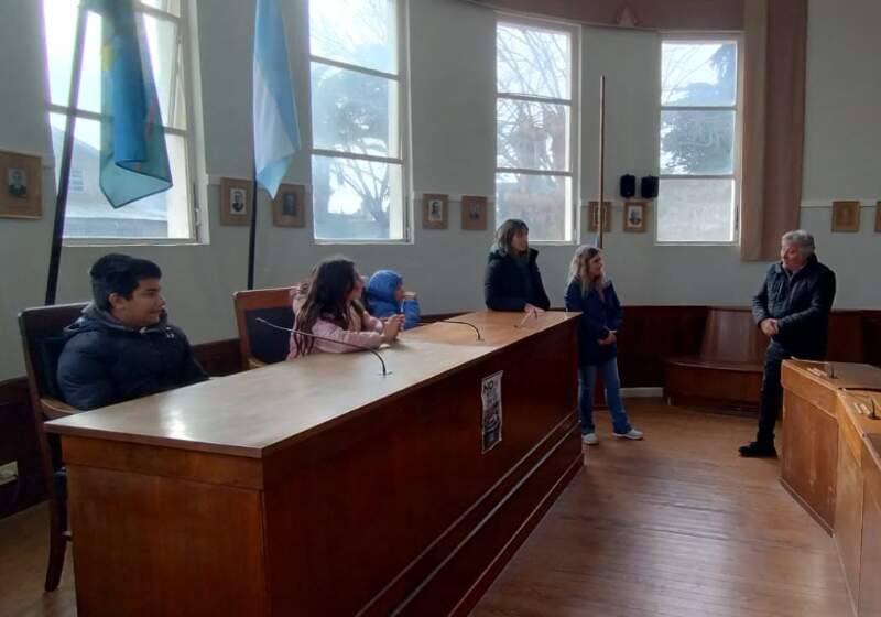 Fueron recibidos por el presidente del cuerpo, Carlos Minnucci, "en una jornada de aprendizaje institucional".