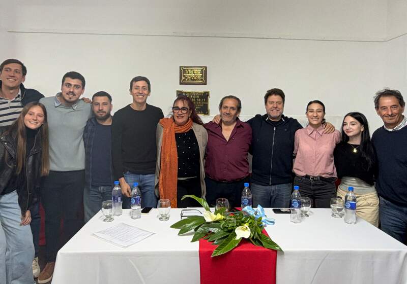 Sergio Mansilla asumió la presidencia del Comité Central. Al término del acto, el dirigente destacó el diálogo, la autocrítica y la responsabilidad frente a los vecinos.