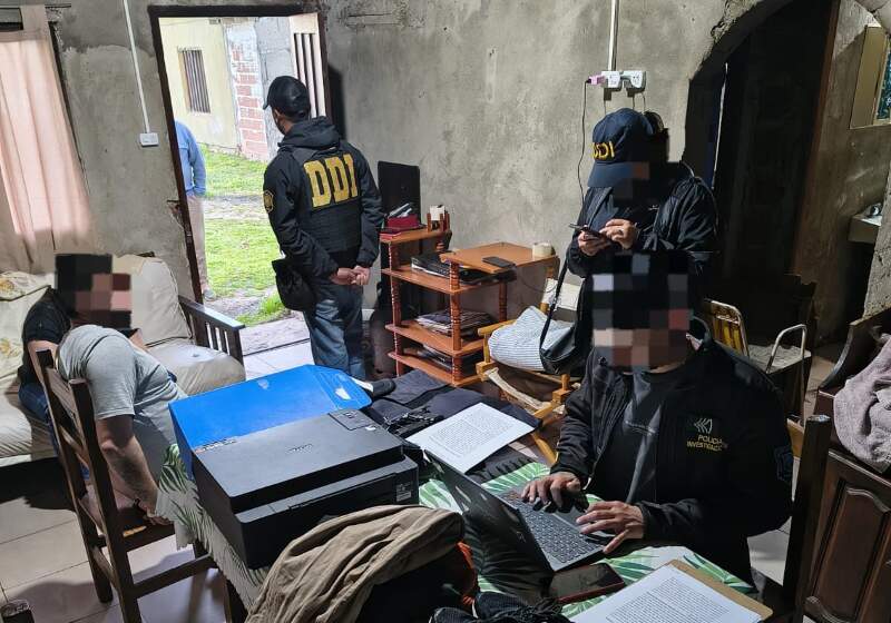 Detuvieron al presunto autor del robo al comercio en Coronel Vidal tras un allanamiento