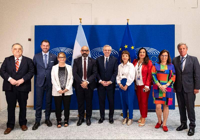 Hizo un balance de la Cumbre UE-CELAC que se desarrolló en Bruselas, además de evaluar el Acuerdo UE-MERCOSUR y la potencialidad que tiene la Argentina en la región.